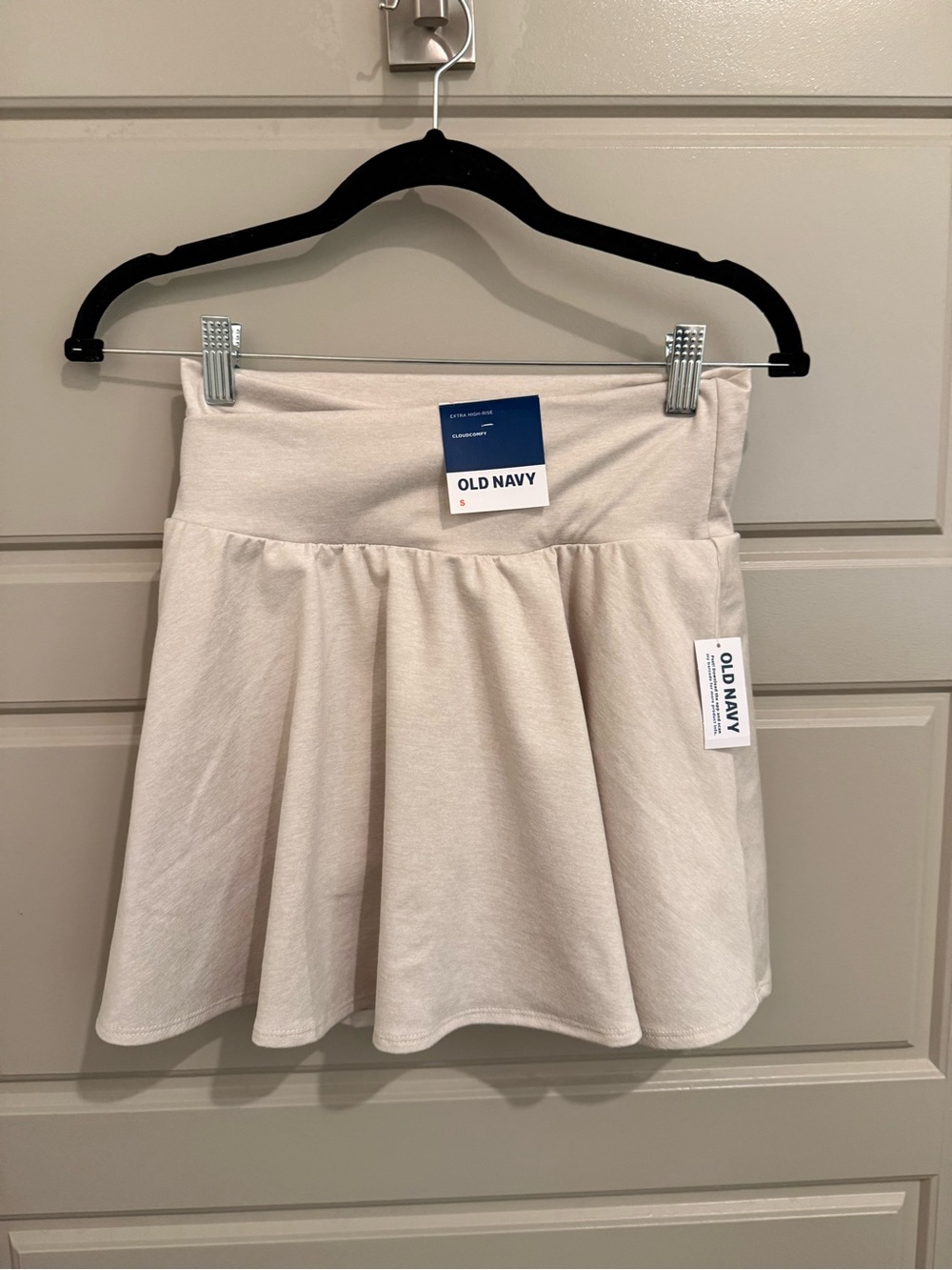 Old Navy Women's Cream Flared Skort